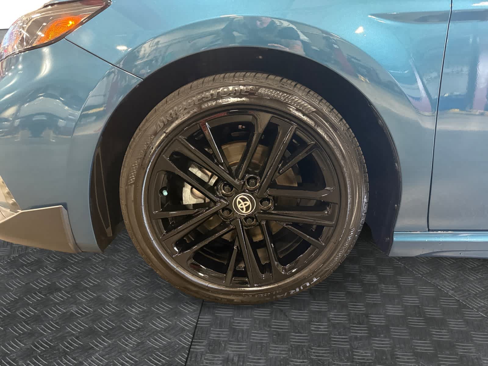Used 2025 Toyota Camry SE FWD image 15