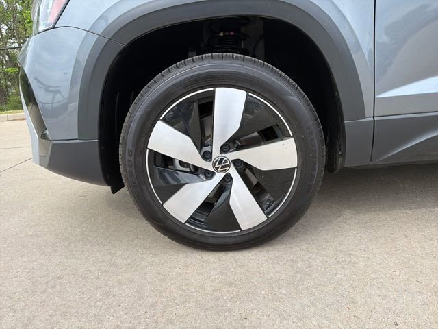 Used 2025 Volkswagen Taos S AWD/4WD image 9