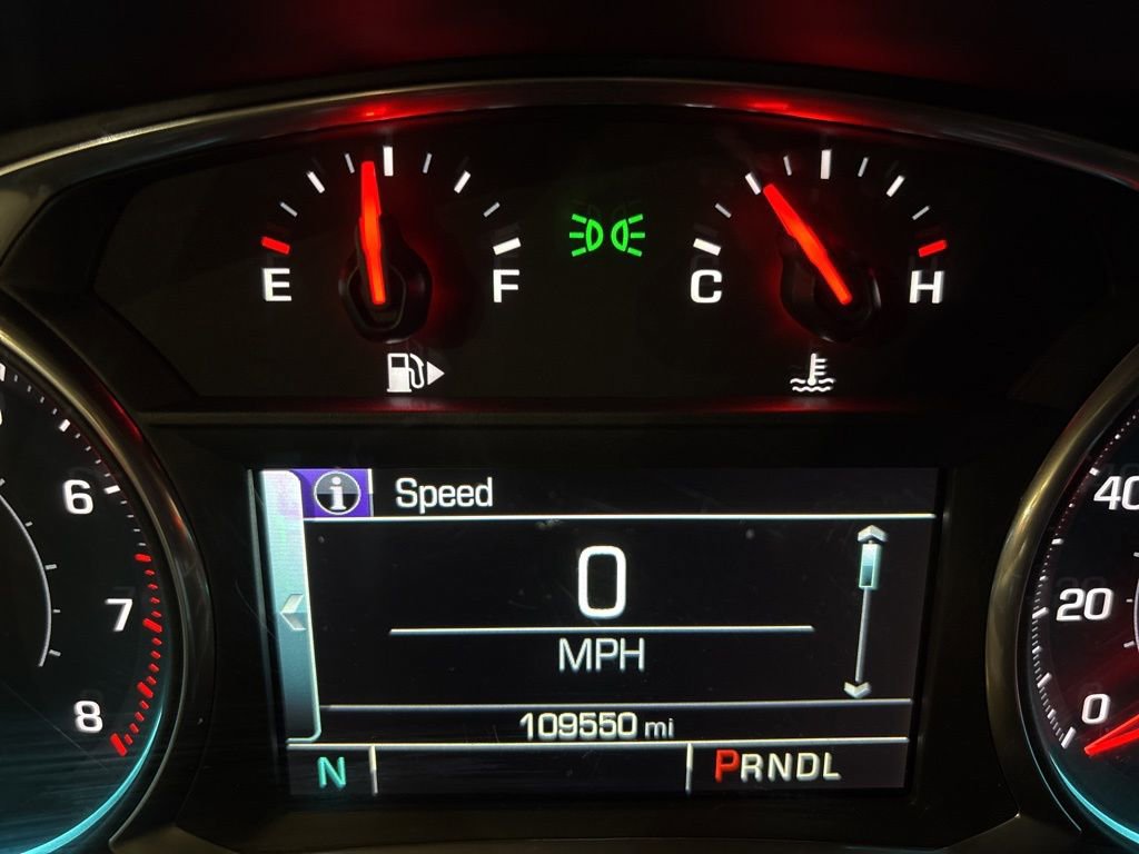 Used 2017 Chevrolet Malibu LT image 22