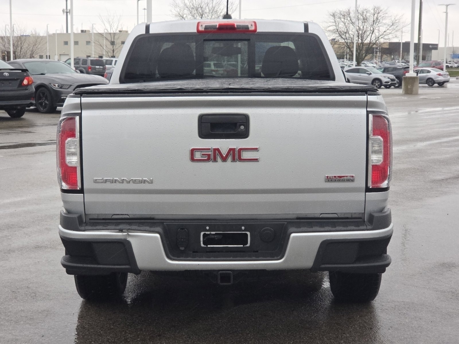 Used 2017 GMC Canyon SLE w/ All Terrain Package image 16