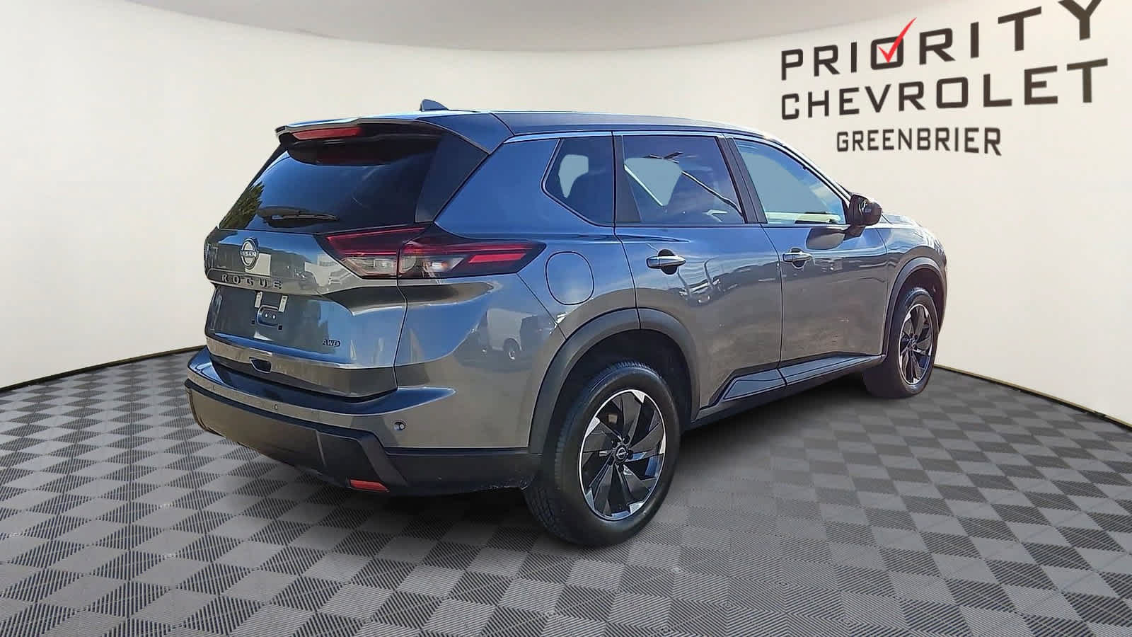 Used 2025 Nissan Rogue SV AWD/4WD image 8