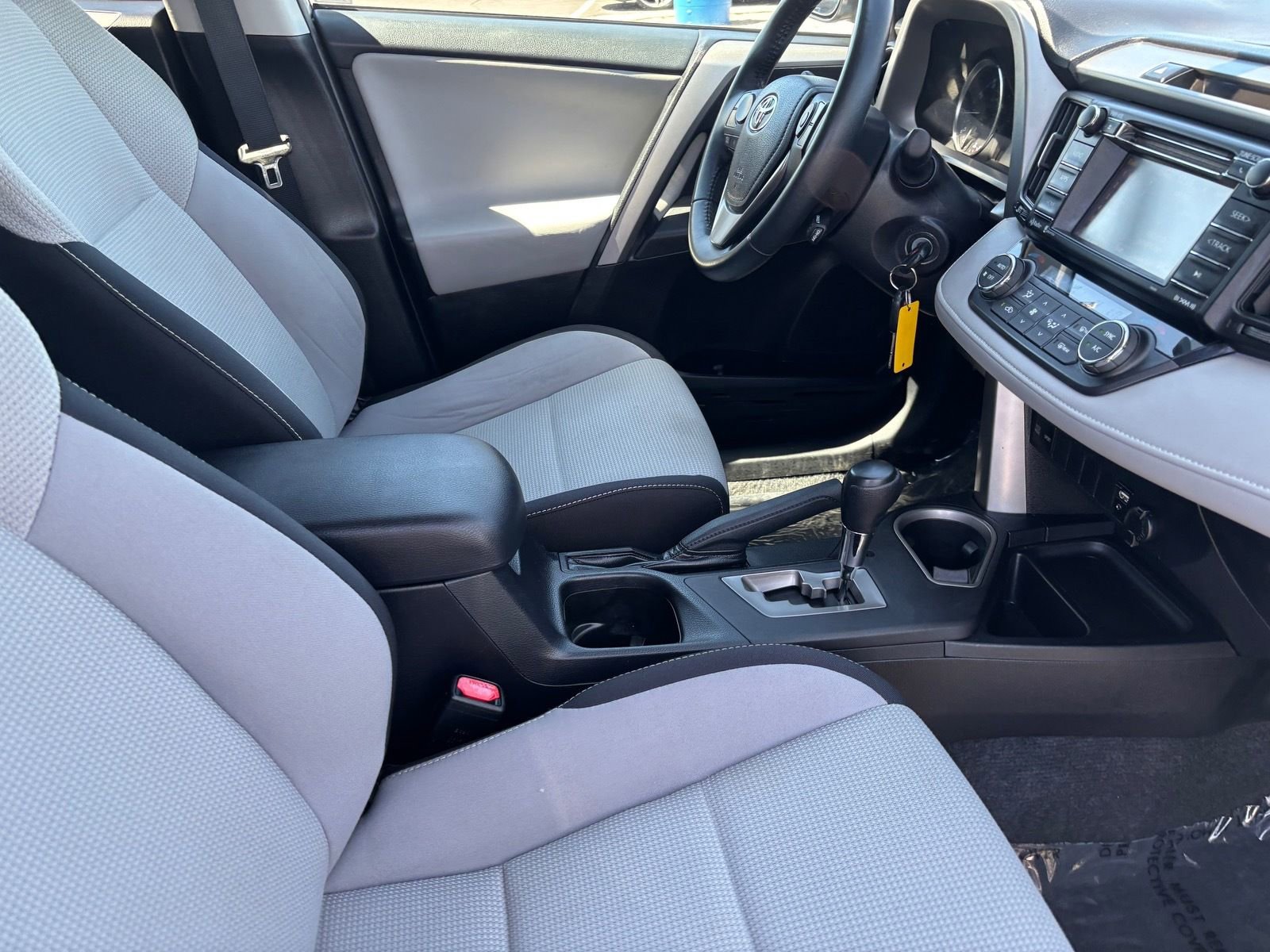 Used 2016 Toyota RAV4 XLE w/ Cargo Management Package image 14