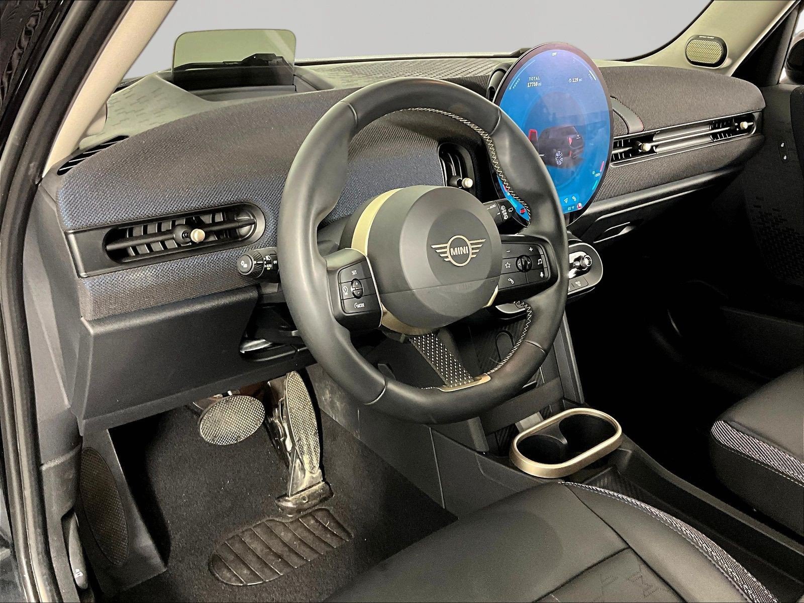 Used 2025 MINI Cooper S FWD image 15