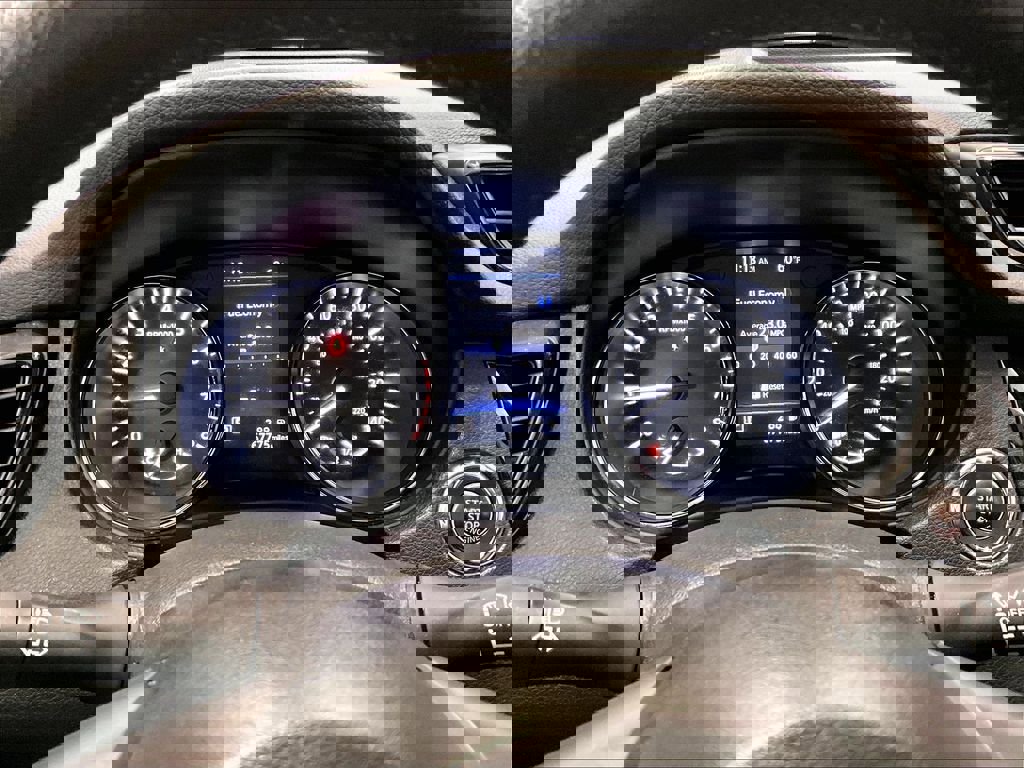 Used 2020 Nissan Rogue SL w/ Premium Package image 13