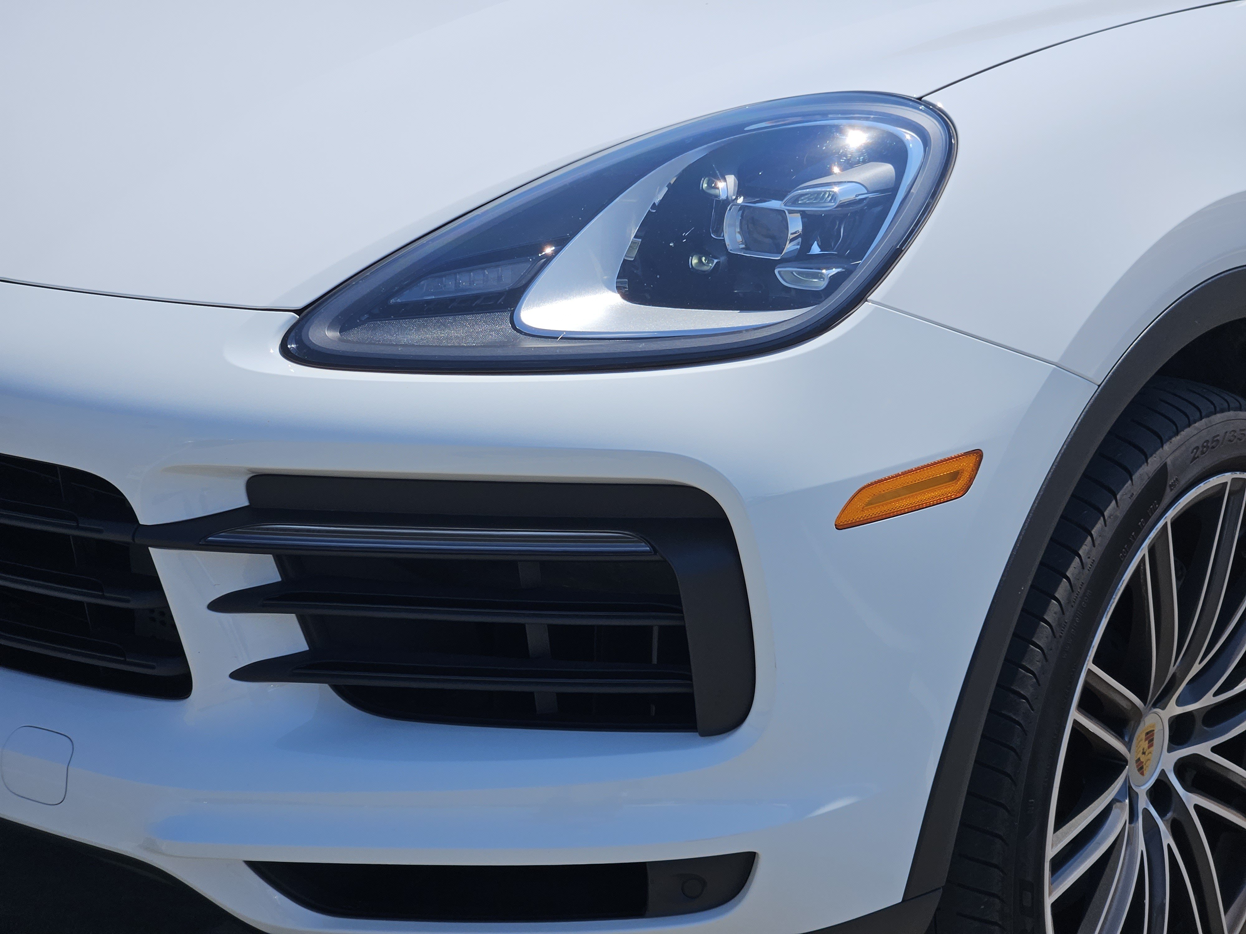 Certified 2021 Porsche Cayenne Coupe AWD/4WD image 12