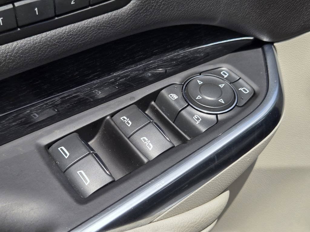 Used 2021 Cadillac XT4 Premium Luxury FWD image 31