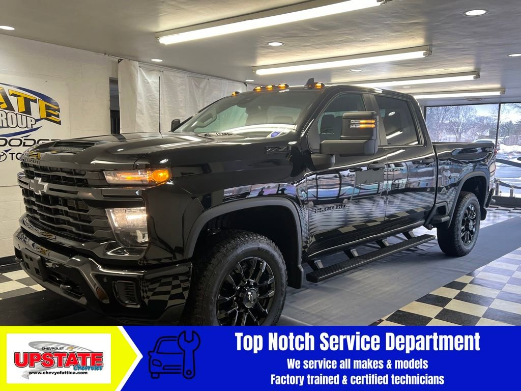 Used 2025 Chevrolet Silverado 2500 Custom w/ Custom Value Package image 5