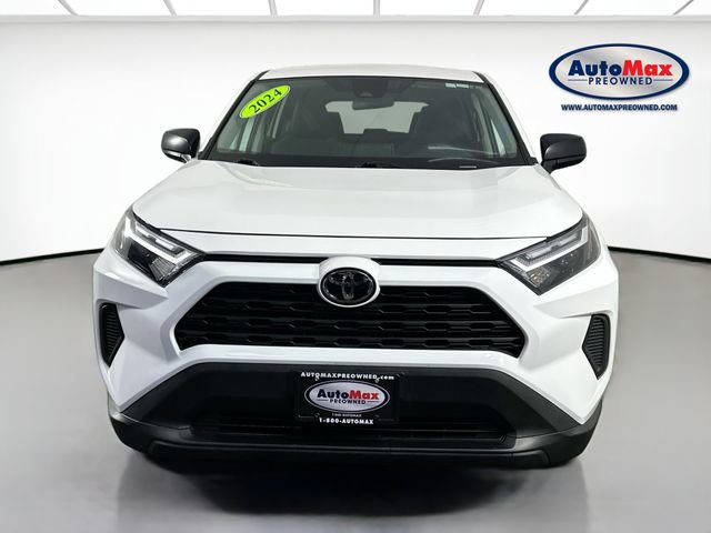 Used 2024 Toyota RAV4 LE AWD/4WD image 6