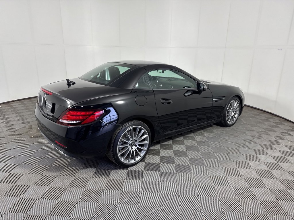 Used 2020 Mercedes-Benz SLC 300 image 12