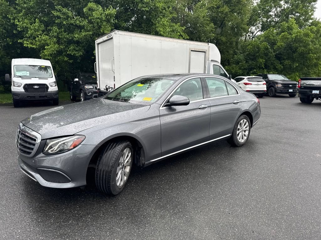 Used 2019 Mercedes-Benz E 300 4MATIC image 3