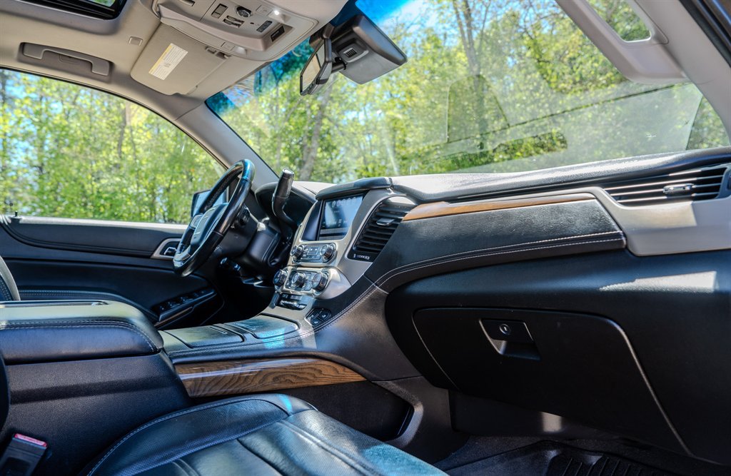 Used 2019 GMC Yukon Denali w/ Denali Ultimate Package RWD image 32