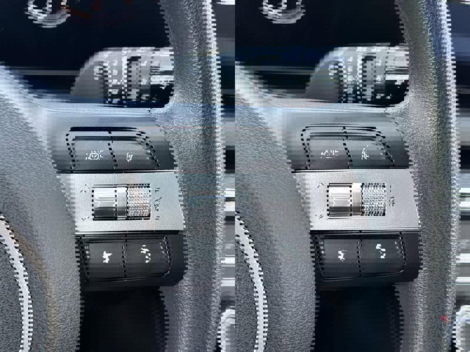Certified 2025 Hyundai Tucson SE image 11