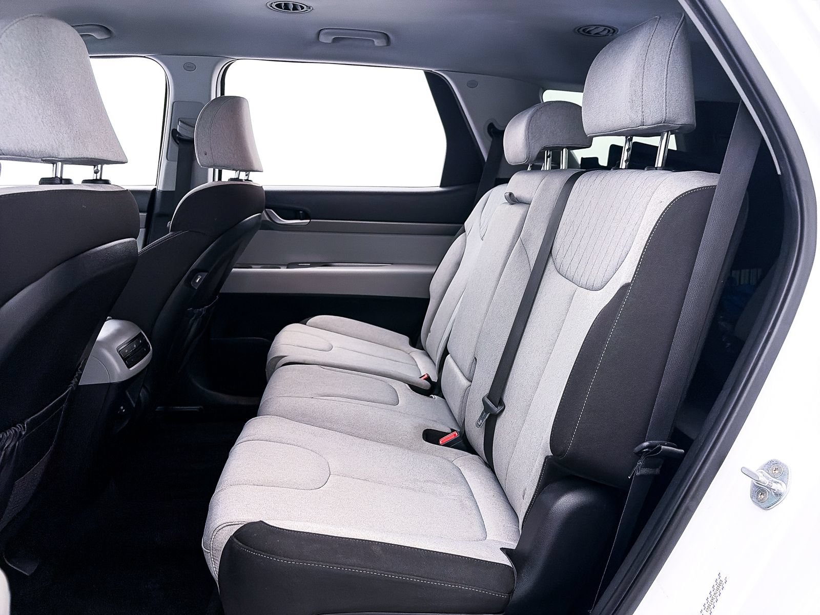 Used 2022 Hyundai Palisade SE w/ Cargo Package FWD image 32