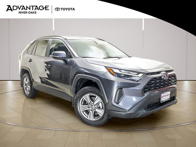 Certified 2025 Toyota RAV4 XLE AWD/4WD image 2