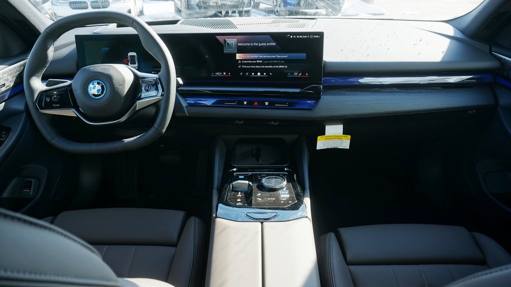 New 2026 BMW i5 eDrive40 image 13