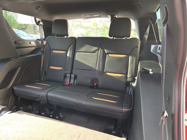 Used 2024 GMC Yukon AT4 w/ AT4 Premium Package image 21