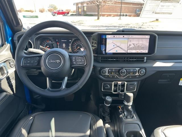 New 2025 Jeep Gladiator Sport w/ Premium Package image 16