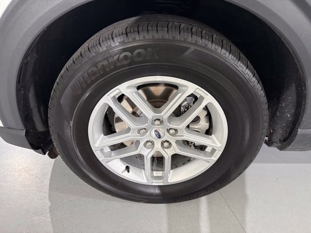 Used 2025 Ford Explorer Active w/ Active Comfort Package RWD image 5
