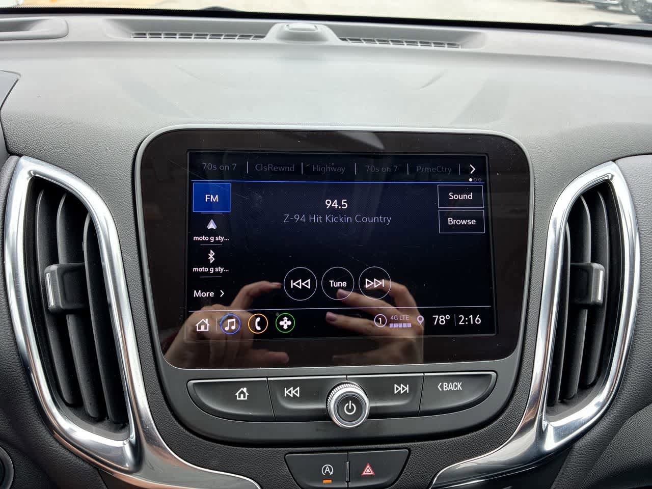 Used 2024 Chevrolet Equinox LT FWD image 13
