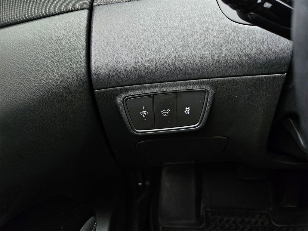 Used 2022 Hyundai Tucson Limited w/ Cargo Package image 17