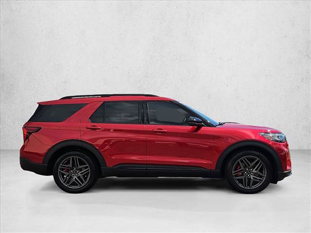 Used 2025 Ford Explorer ST w/ Sun And Sound Package AWD/4WD image 4