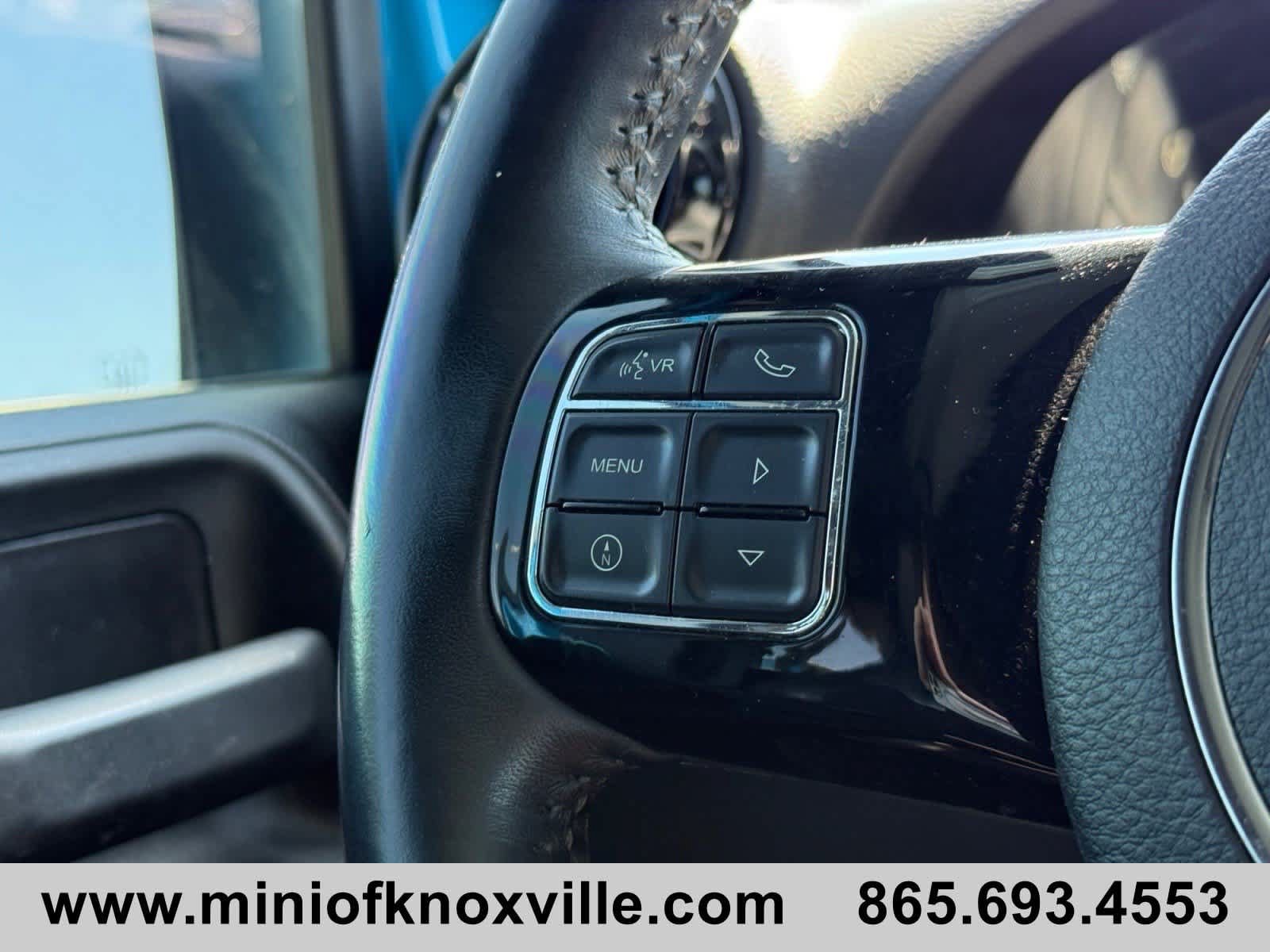Used 2017 Jeep Wrangler Unlimited Sahara AWD/4WD image 23