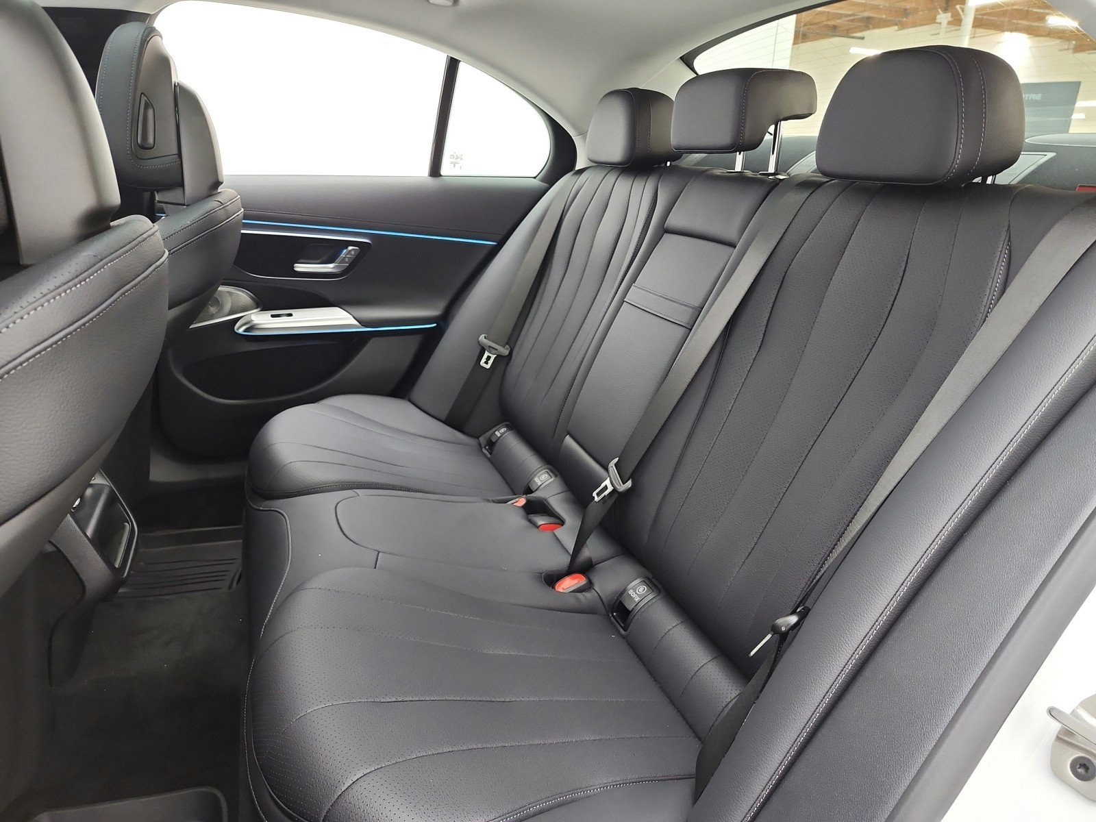 New 2027 Mercedes-Benz E 450 4MATIC Sedan image 11