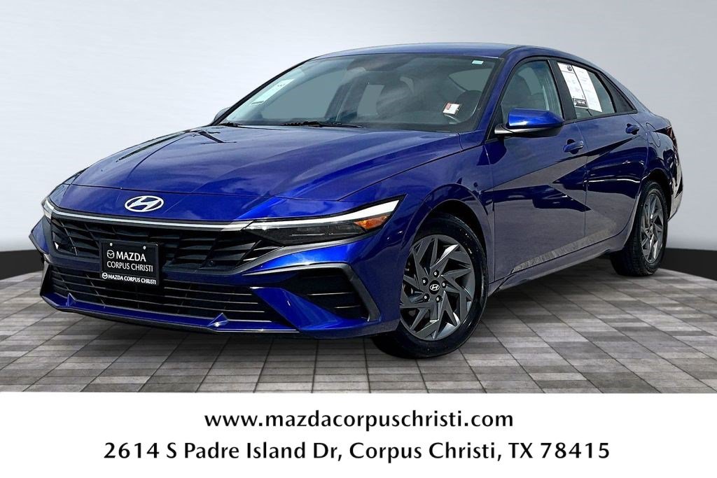 Used 2024 Hyundai Elantra SEL FWD image 1