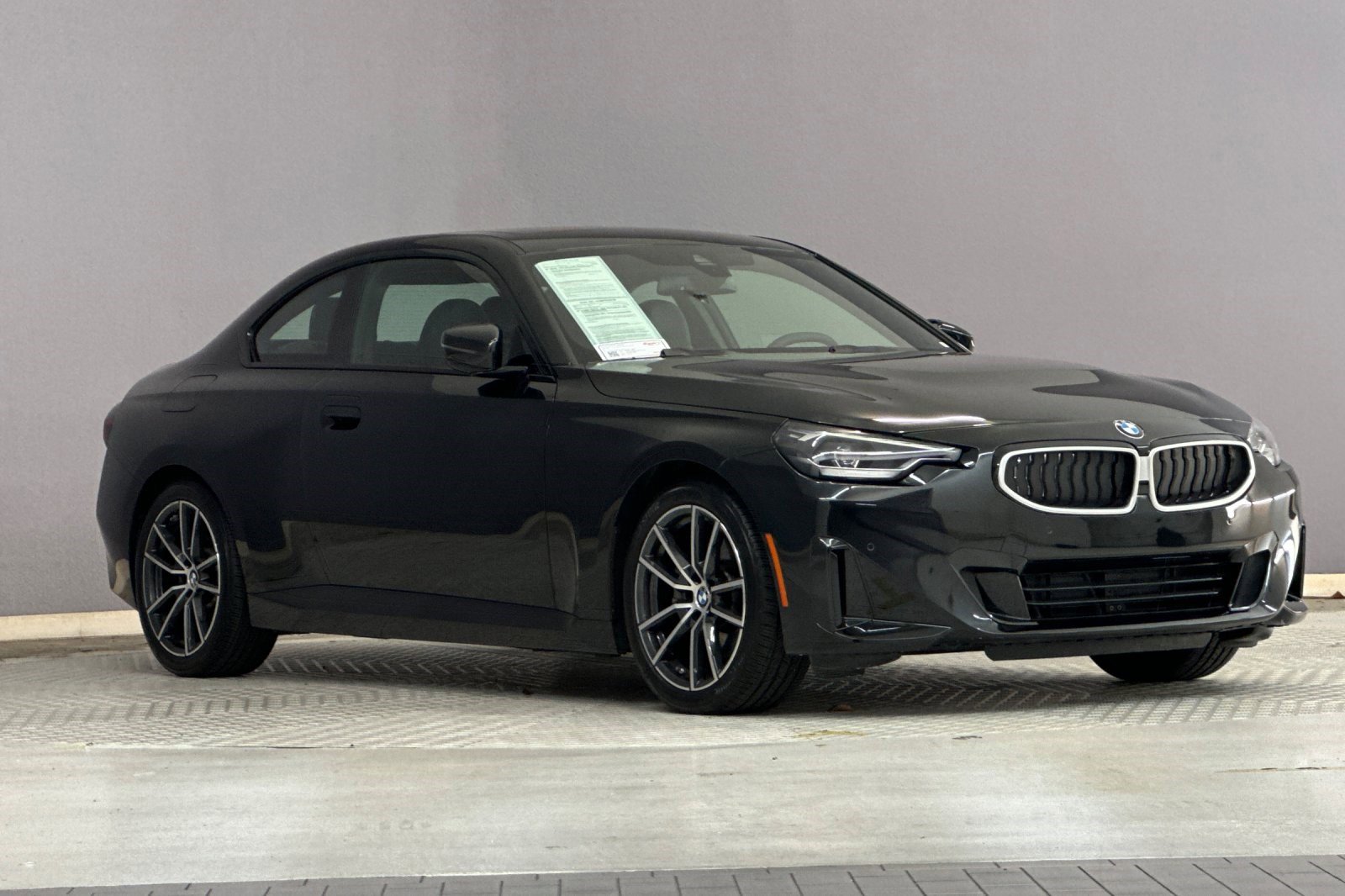 Used 2025 BMW 230i Coupe w/ Convenience Package RWD image 6