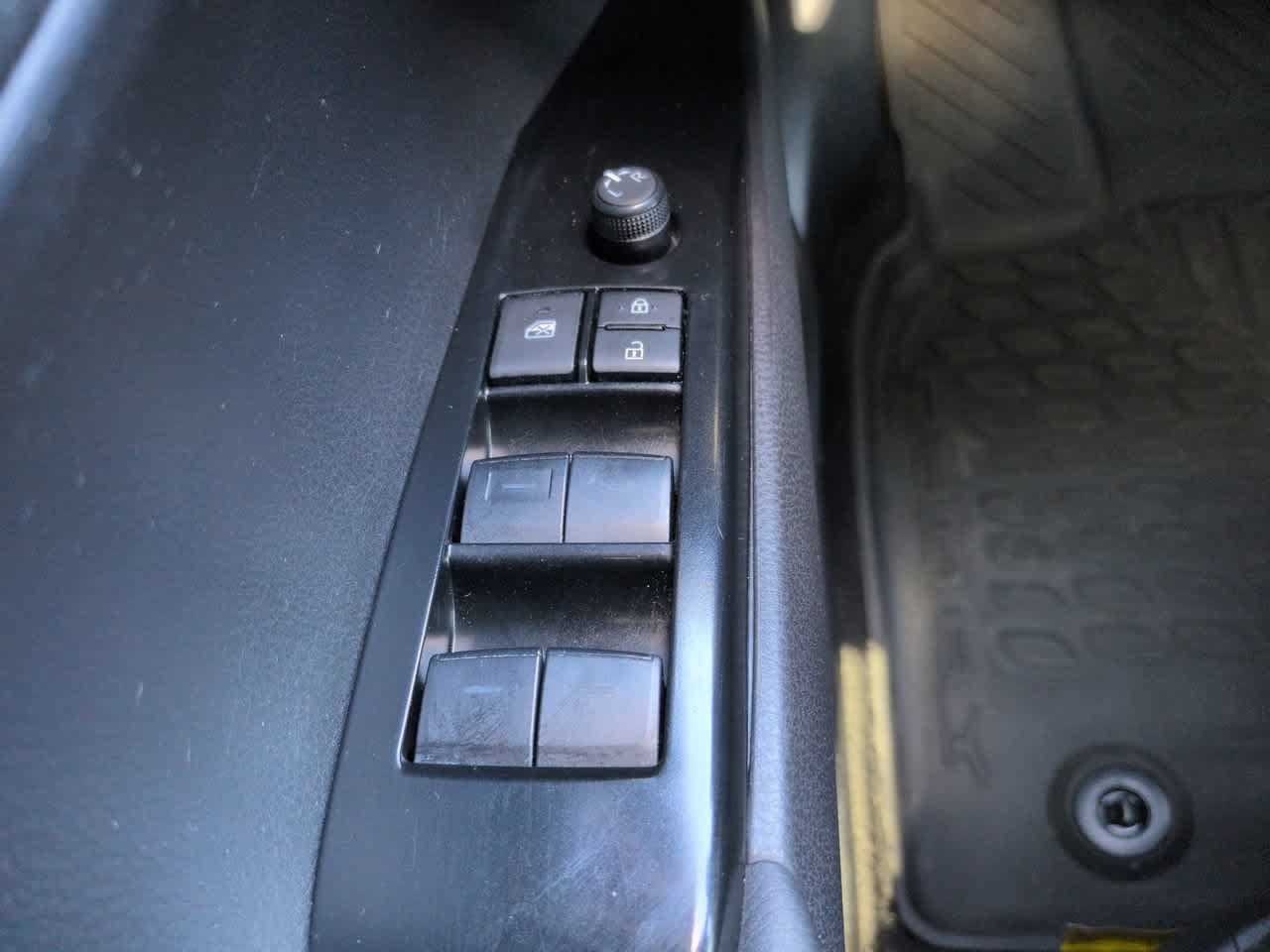 Certified 2025 Toyota Camry SE FWD image 21