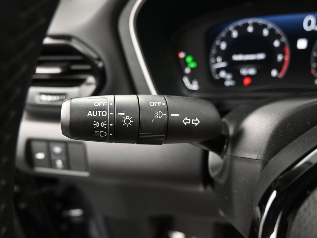 Used 2024 Honda Pilot Elite image 23