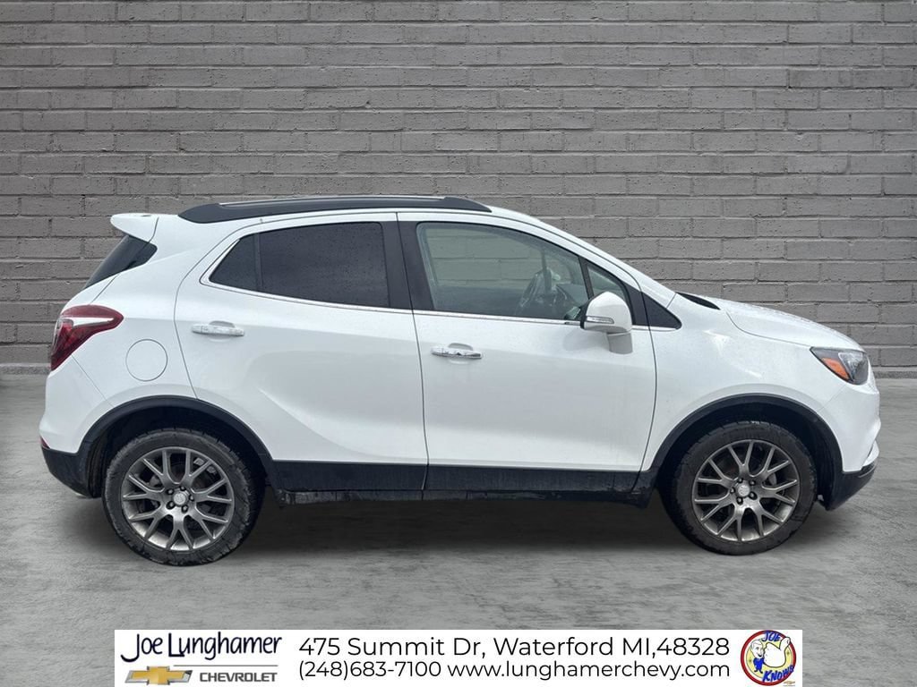 Certified 2019 Buick Encore Sport Touring FWD image 3