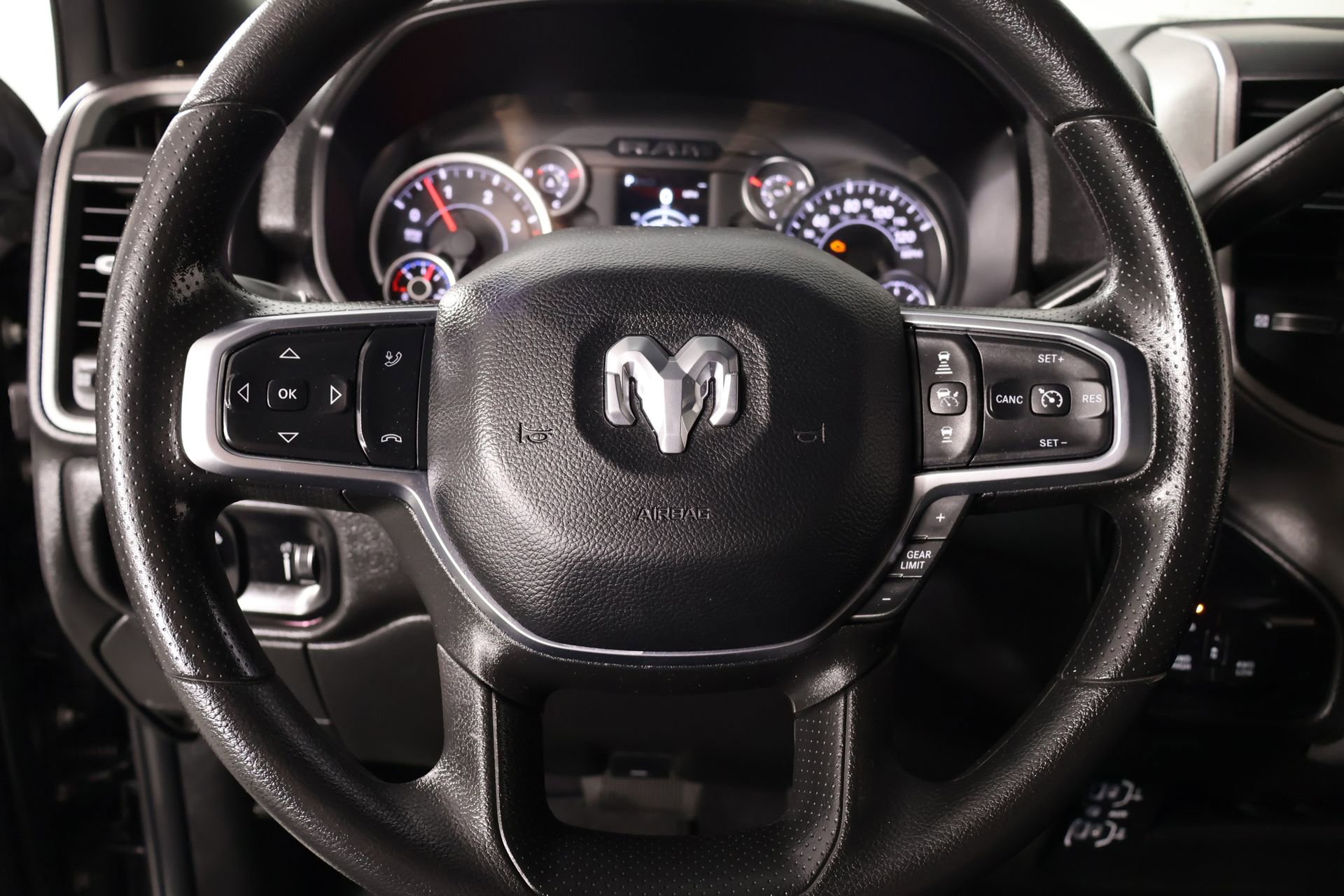 Used 2025 RAM 2500 Tradesman AWD/4WD image 3