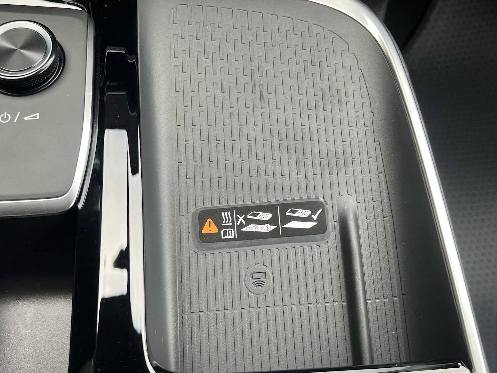 New 2026 Buick Enclave Sport Touring w/ Power Package FWD image 8