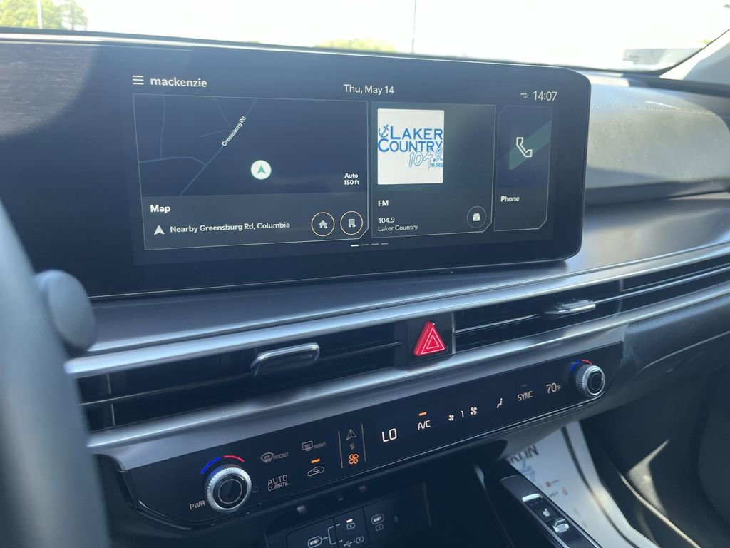 Used 2025 Kia Sorento EX w/ Panoramic Sunroof Package FWD image 16