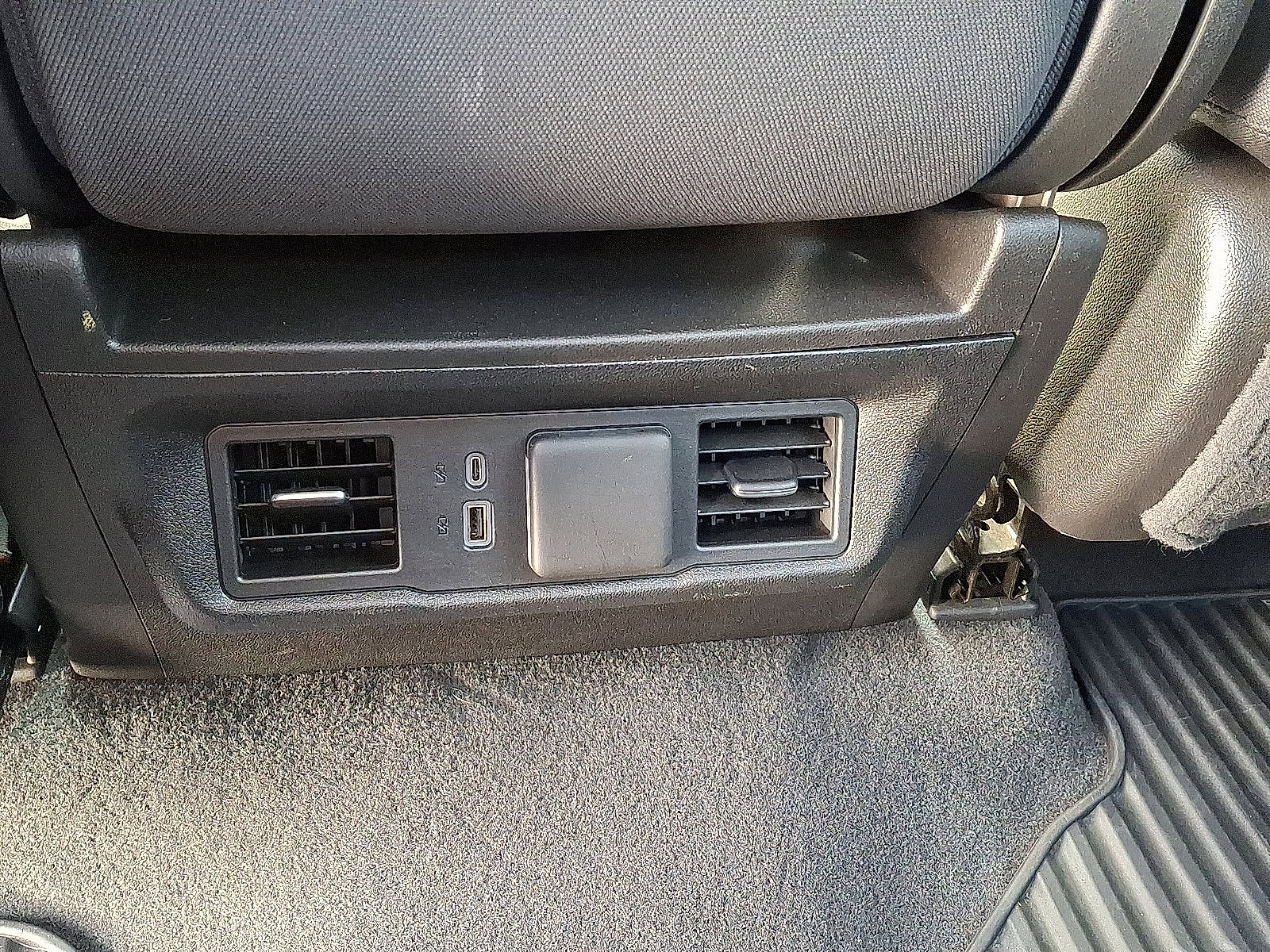 Used 2024 GMC Sierra 1500 Elevation AWD/4WD image 11