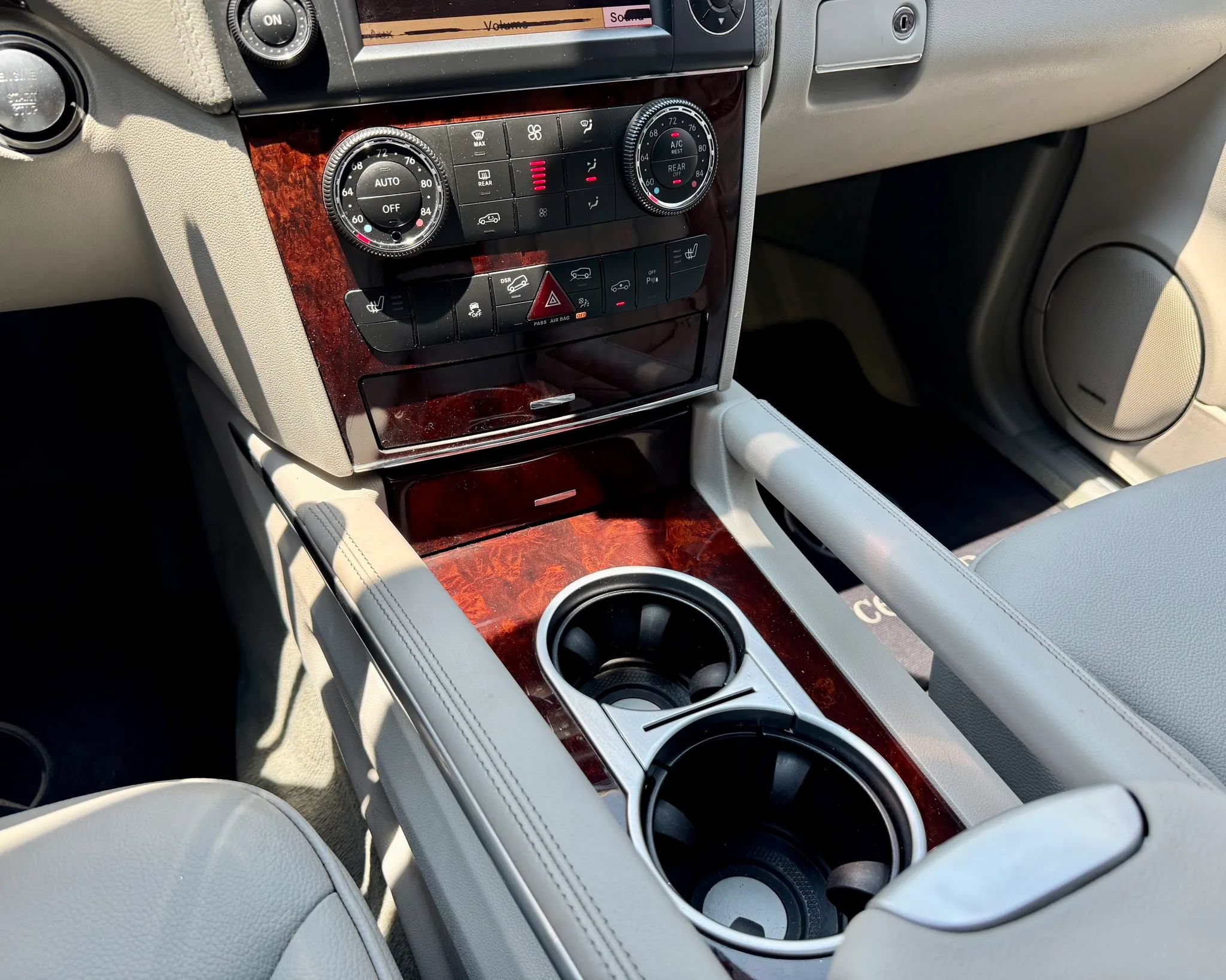Used 2012 Mercedes-Benz GL 450 4MATIC image 22