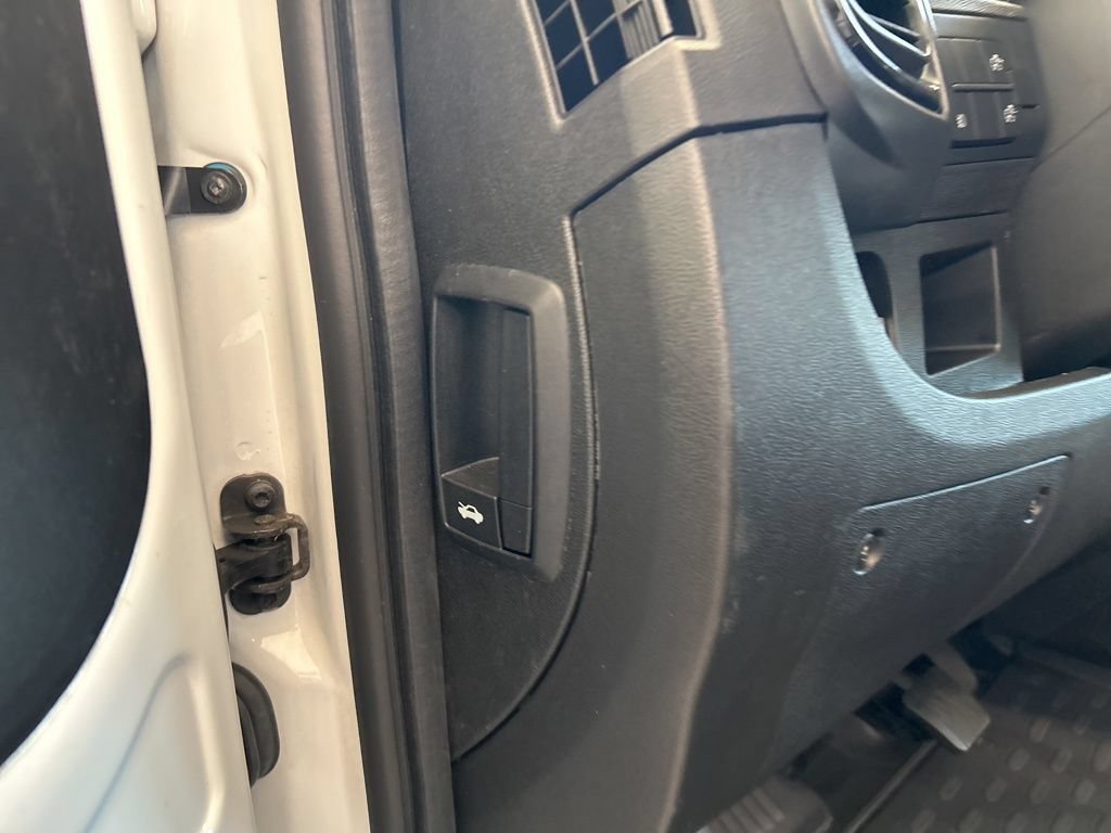 Used 2024 RAM ProMaster 3500 w/ Delivery Van Package FWD image 32