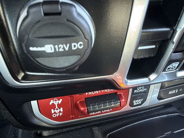 Used 2024 Jeep Wrangler Unlimited Rubicon w/ Technology Group image 44