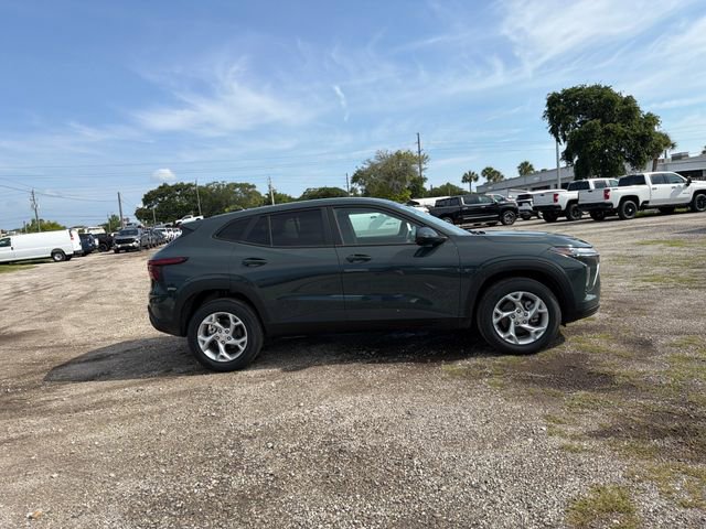 New 2026 Chevrolet Trax LS w/ LS Convenience Package FWD image 15