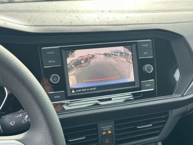 Used 2022 Volkswagen Jetta S image 9