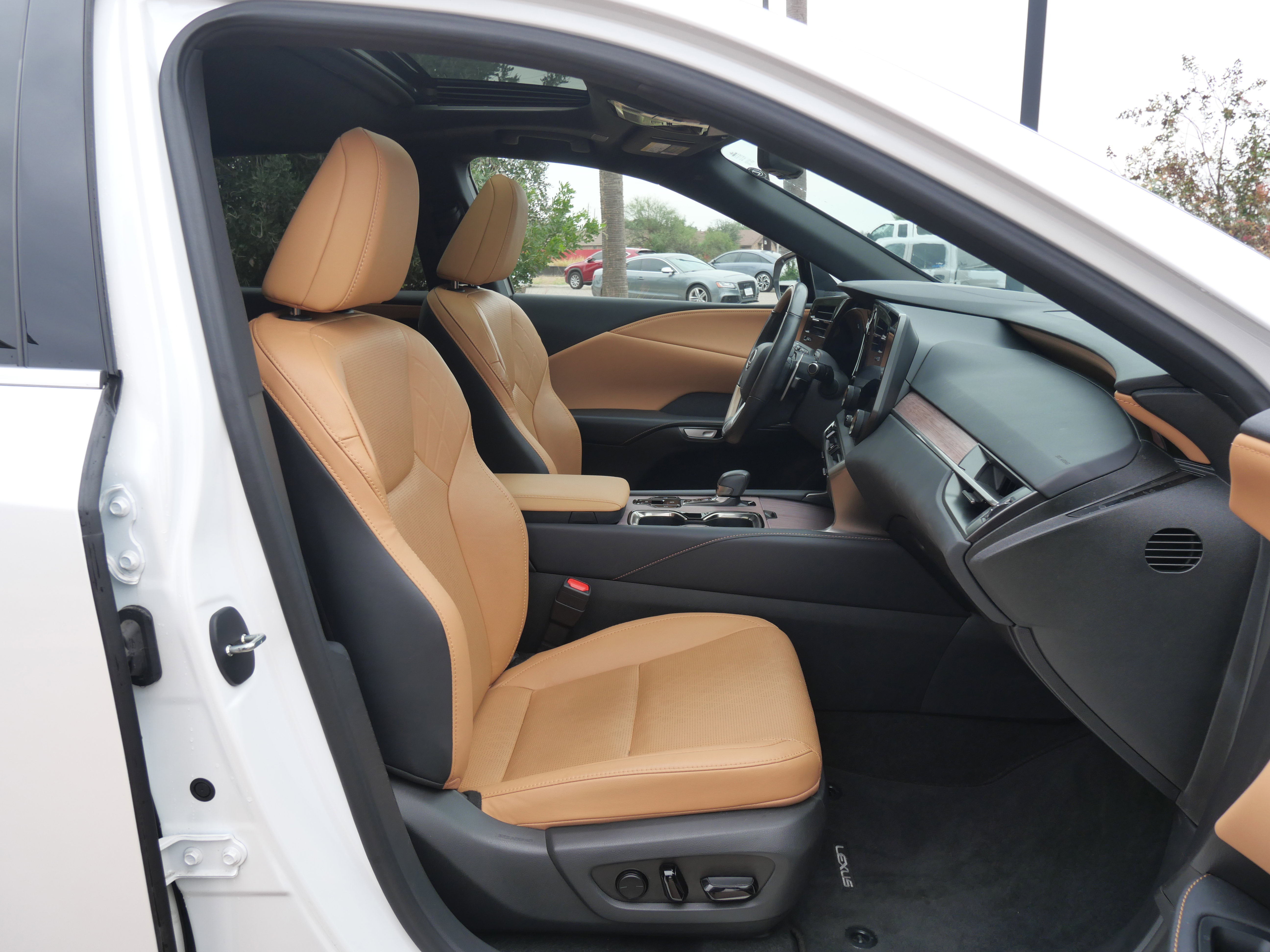 Certified 2024 Lexus RX 350 Premium Plus image 13