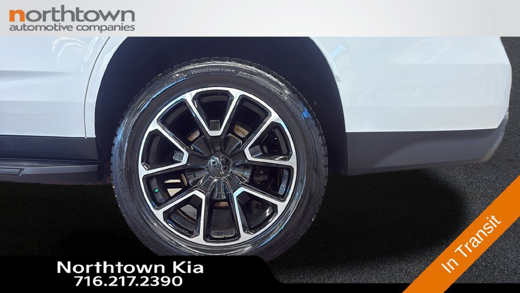 Used 2021 Chevrolet Tahoe RST w/ Luxury Package AWD/4WD image 27