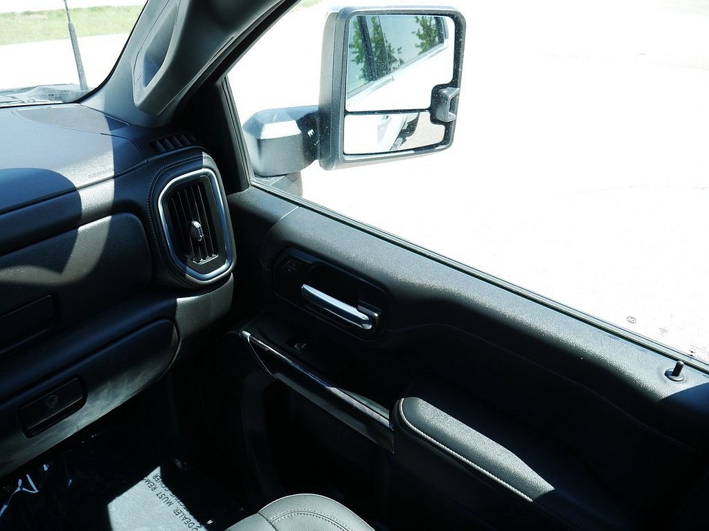 Used 2022 Chevrolet Silverado 3500 LTZ AWD/4WD image 23
