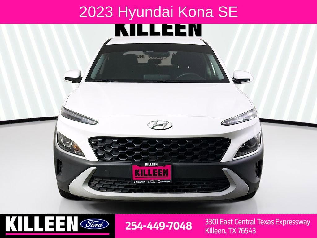 Used 2023 Hyundai Kona SE FWD image 2