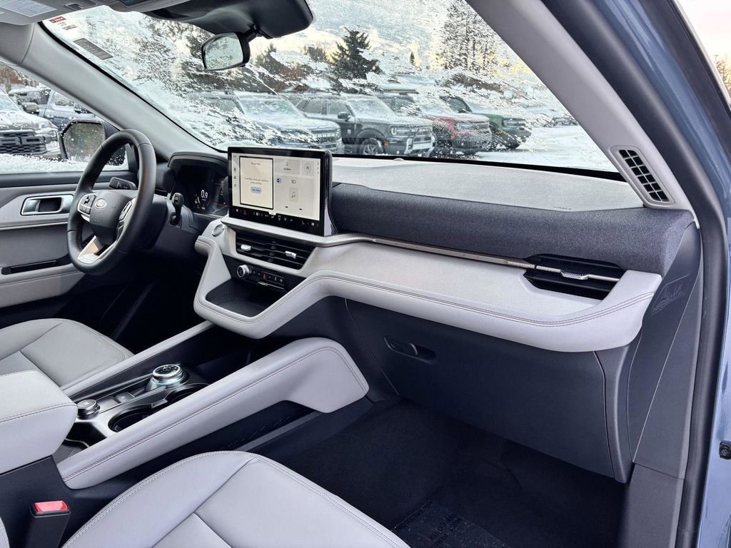 New 2026 Ford Explorer Active w/ Active Comfort Package image 19