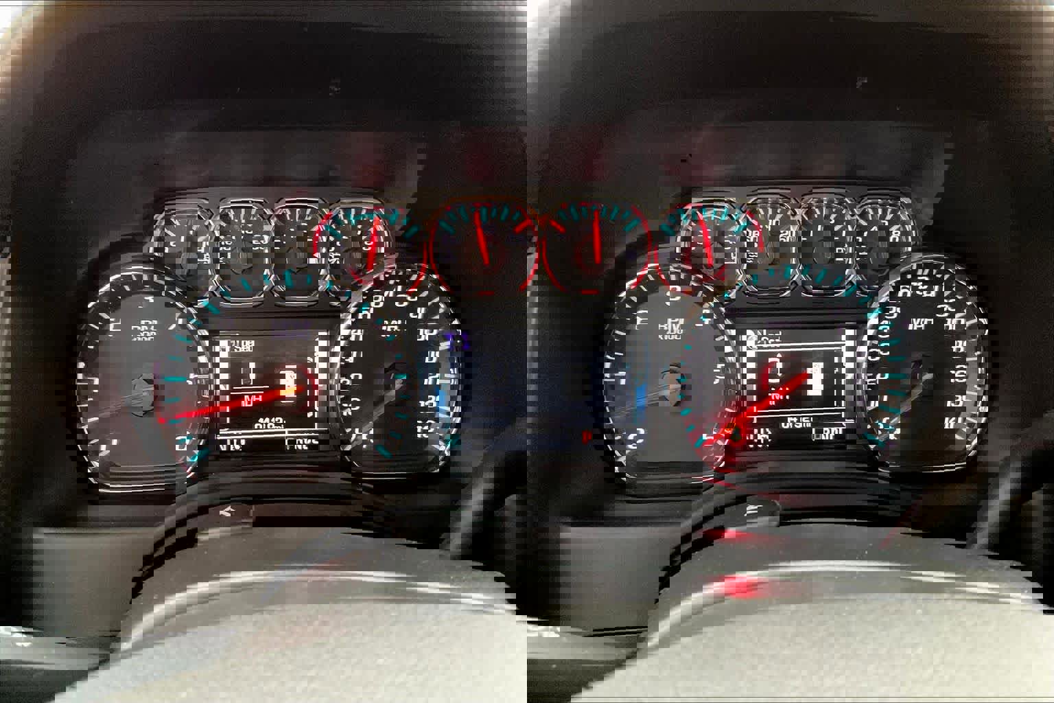 Used 2018 Chevrolet Suburban LT image 25