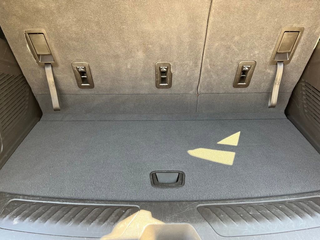 Used 2023 GMC Yukon SLT image 9