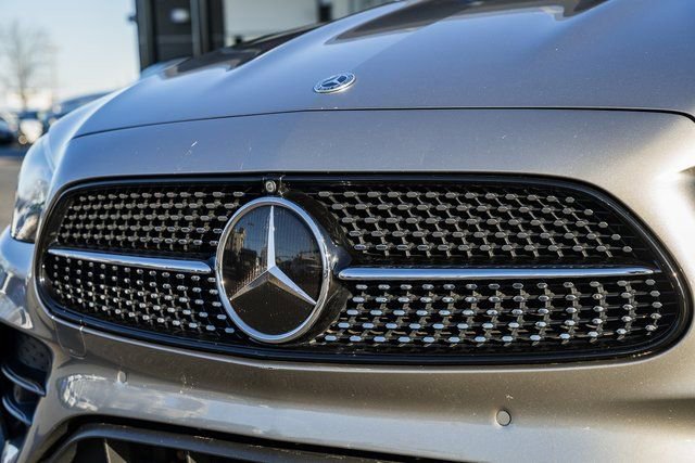 Used 2023 Mercedes-Benz E 450 4MATIC Sedan image 12