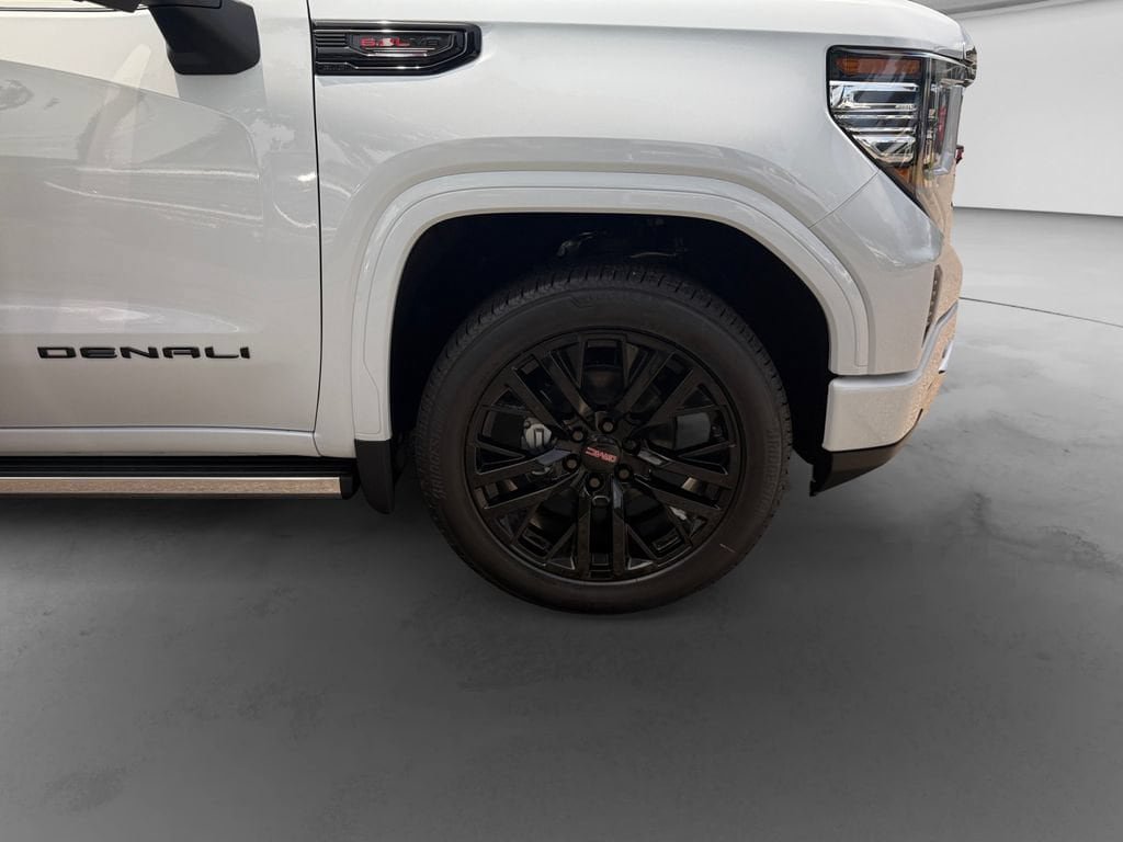 New 2026 GMC Sierra 1500 Denali AWD/4WD image 9